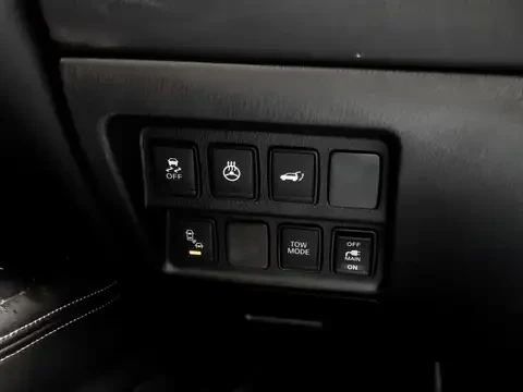 Nissan Pathfinder CARFAX, снимка 9 - Автомобили и джипове - 55162269