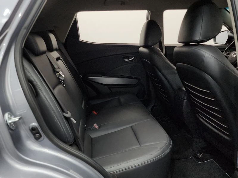 SsangYong Tivoli 1.6 173910 Automatic, снимка 12 - Автомобили и джипове - 55749296