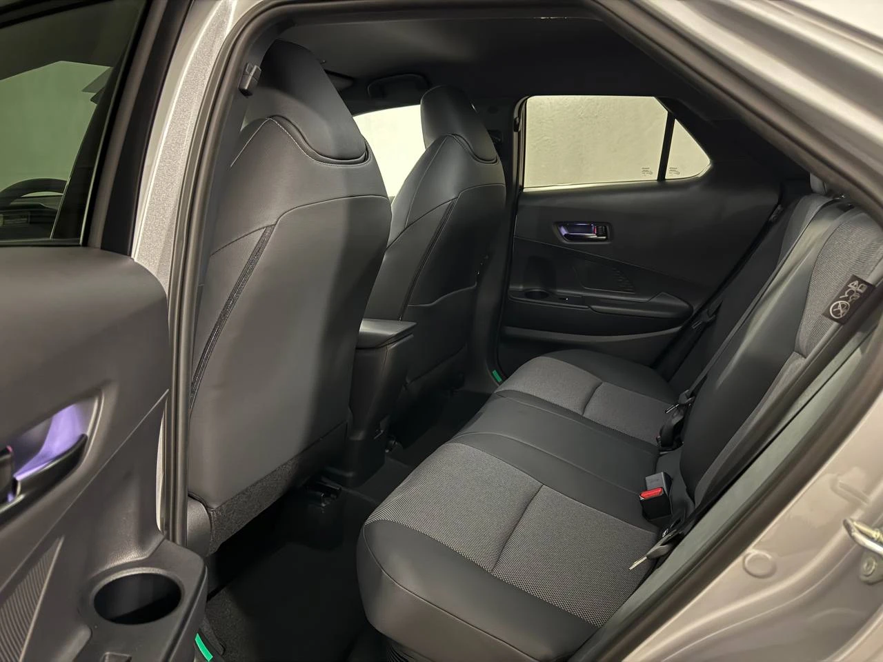 Toyota C-HR 2.0 Lounge*  JBL* Memory* 15   | Mobile.bg   12