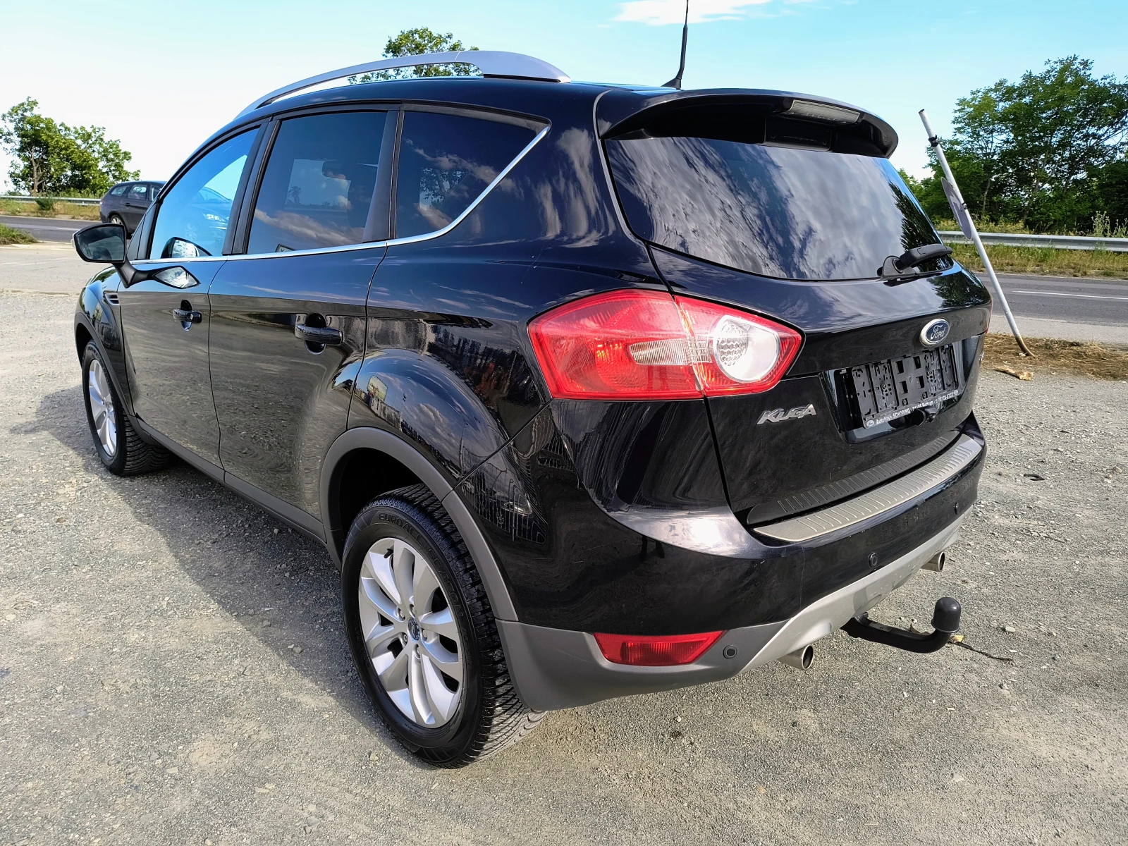 Ford Kuga 2.5-200 КС 4х4 бензин Панорама 6ск. - изображение 7
