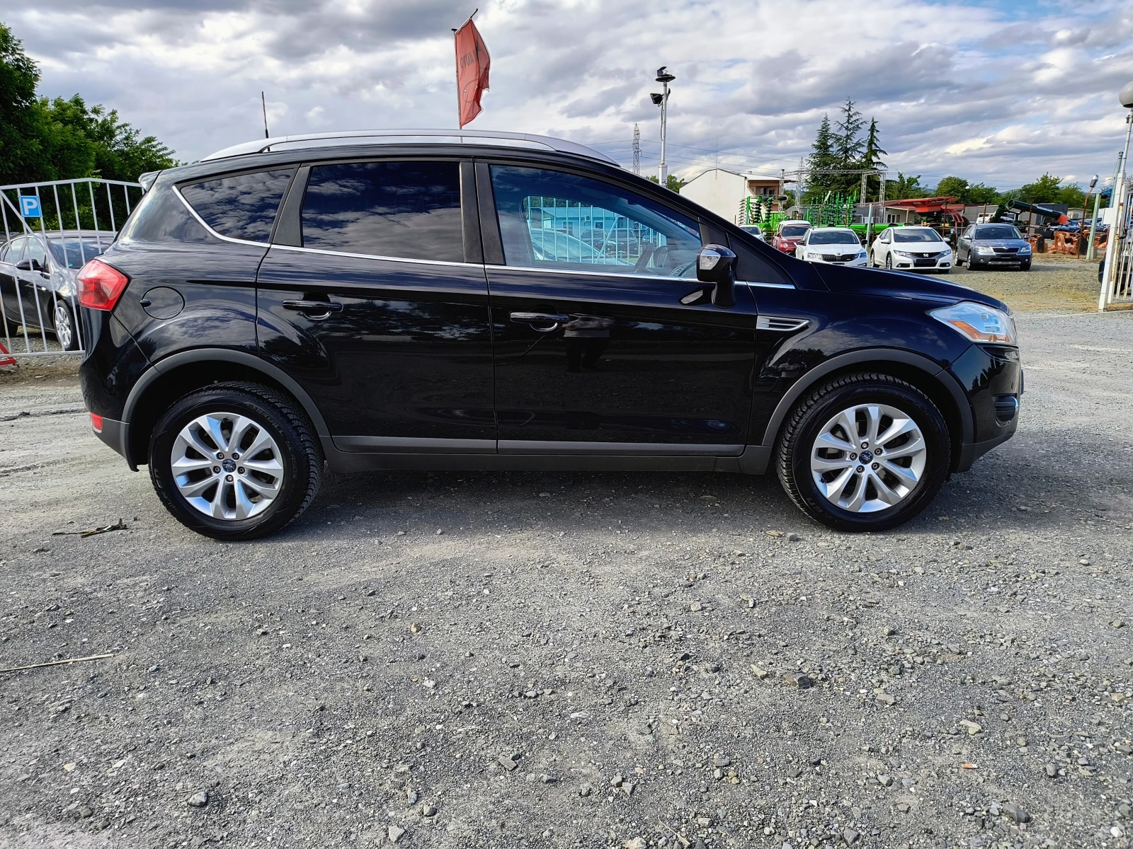 Ford Kuga 2.5-200 КС 4х4 бензин Панорама 6ск. - изображение 4