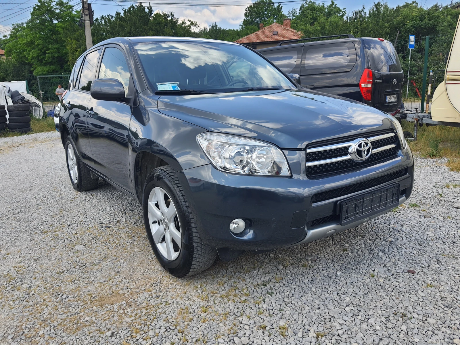 Toyota Rav4 2.2D4D - изображение 3