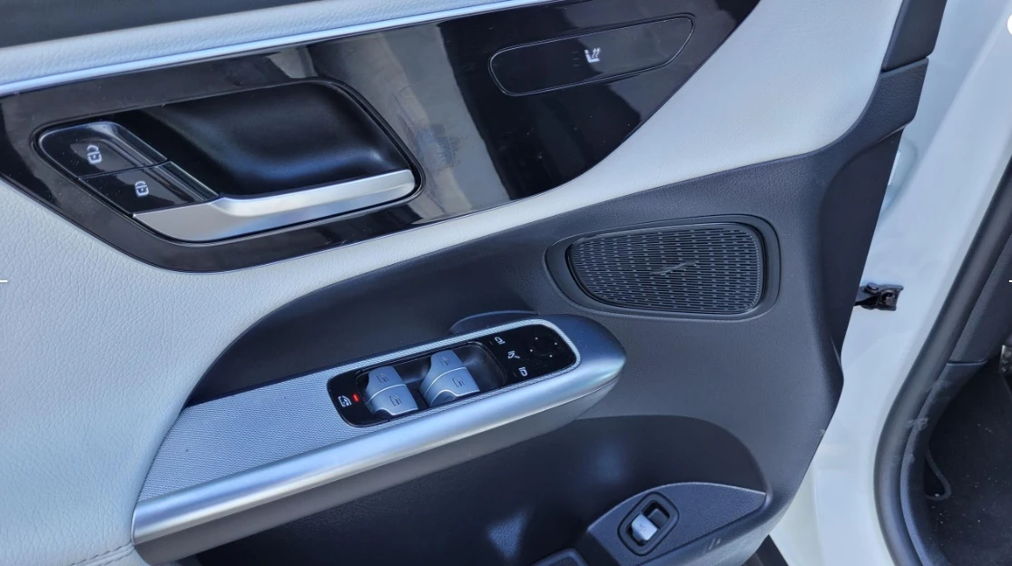 Mercedes-Benz GLC 220d 4Matic AMG Line - изображение 8