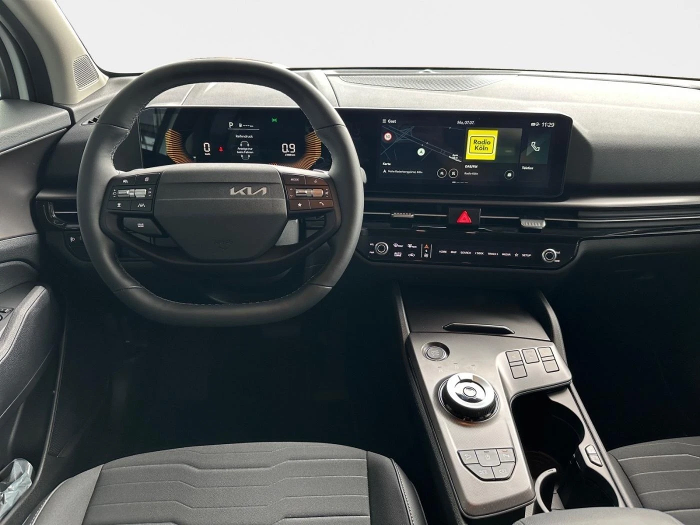 Kia Sportage HYBRID* DISTR* MEMORY* LED* KEYLESS* CAM* CARPLAY* - изображение 7