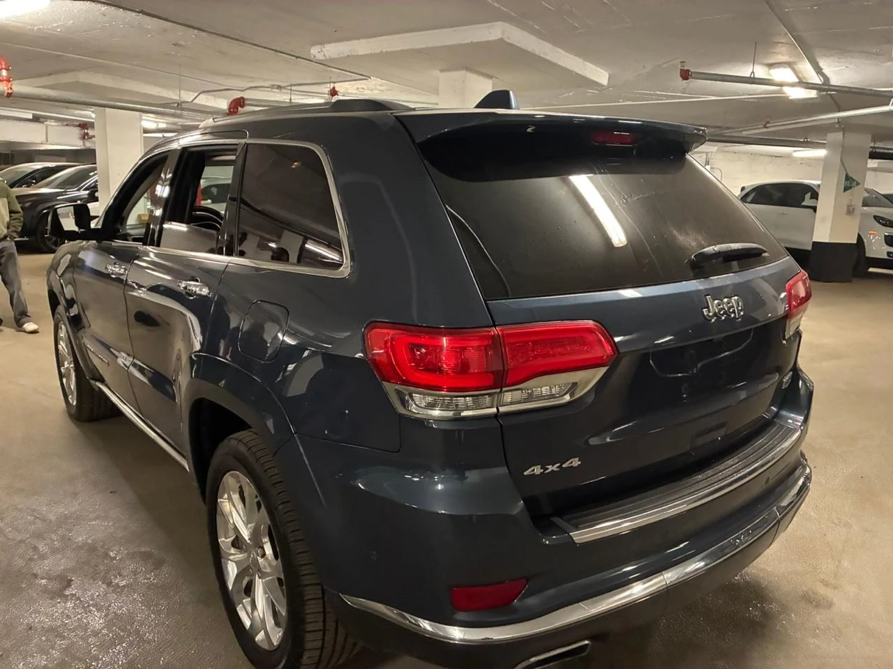 Jeep Grand cherokee SUMMIT* 3.6* Distronic* Обдух* Пано* H&K* Carplay, снимка 6 - Автомобили и джипове - 54110326