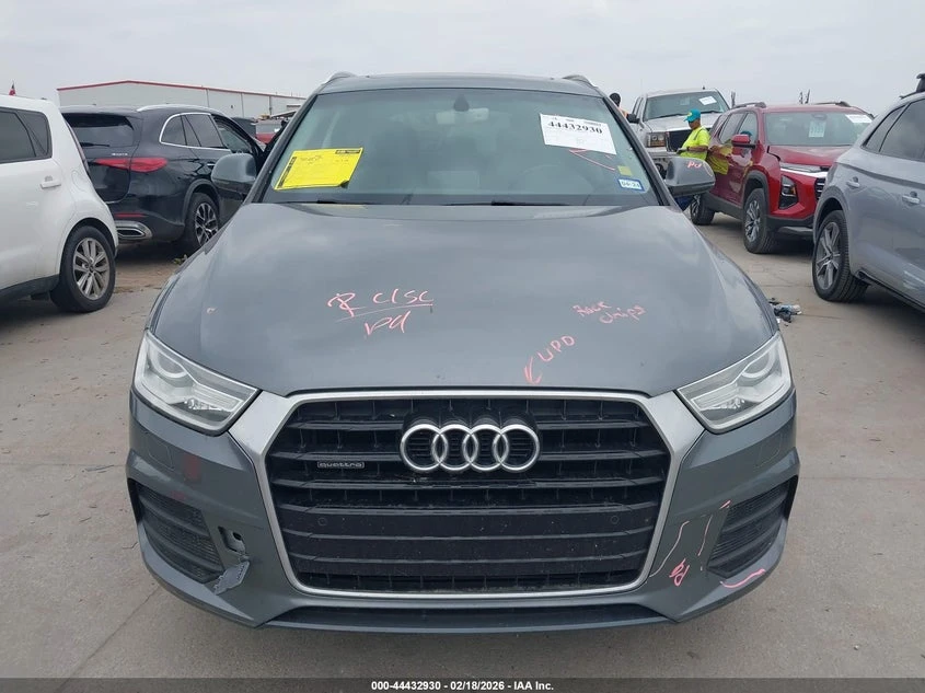 Audi Q3 2.0l 2.0T Premium Plus, снимка 13 - Автомобили и джипове - 54307606