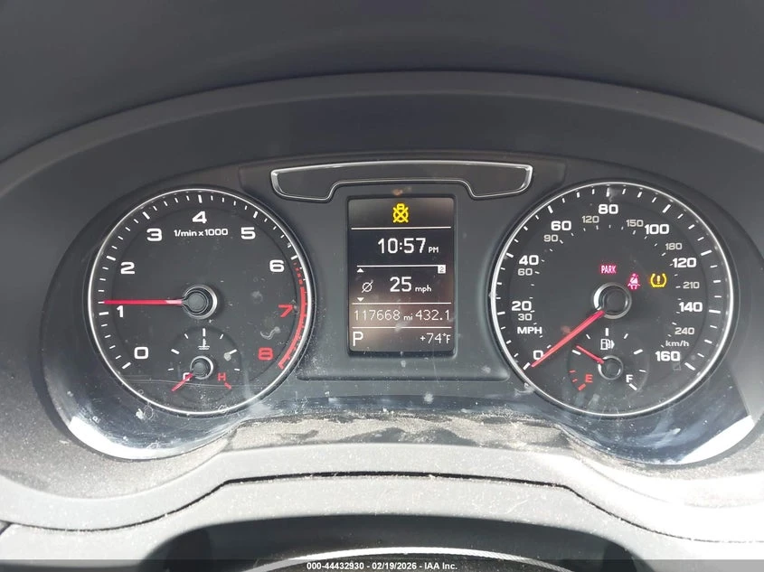 Audi Q3 2.0l 2.0T Premium Plus, снимка 7 - Автомобили и джипове - 54307606