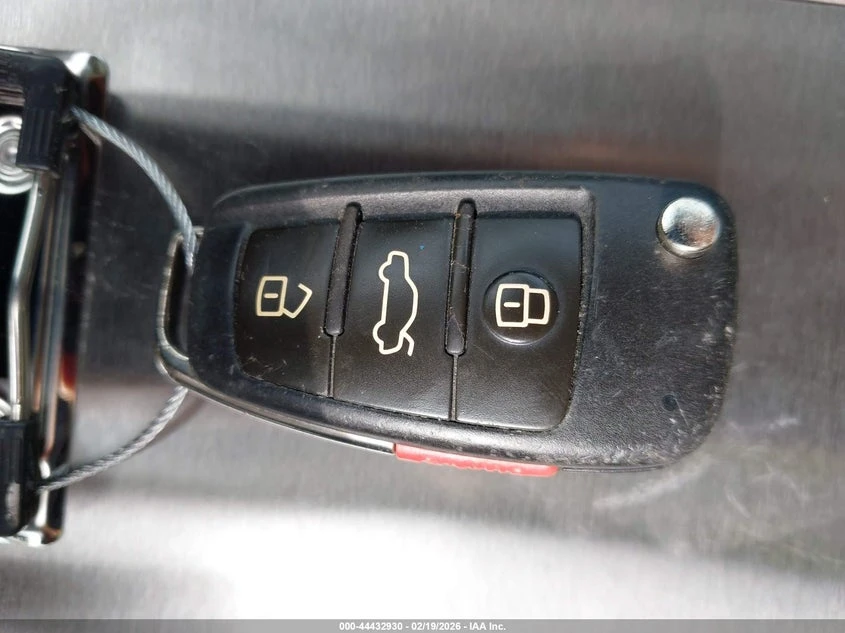 Audi Q3 2.0l 2.0T Premium Plus, снимка 11 - Автомобили и джипове - 54307606