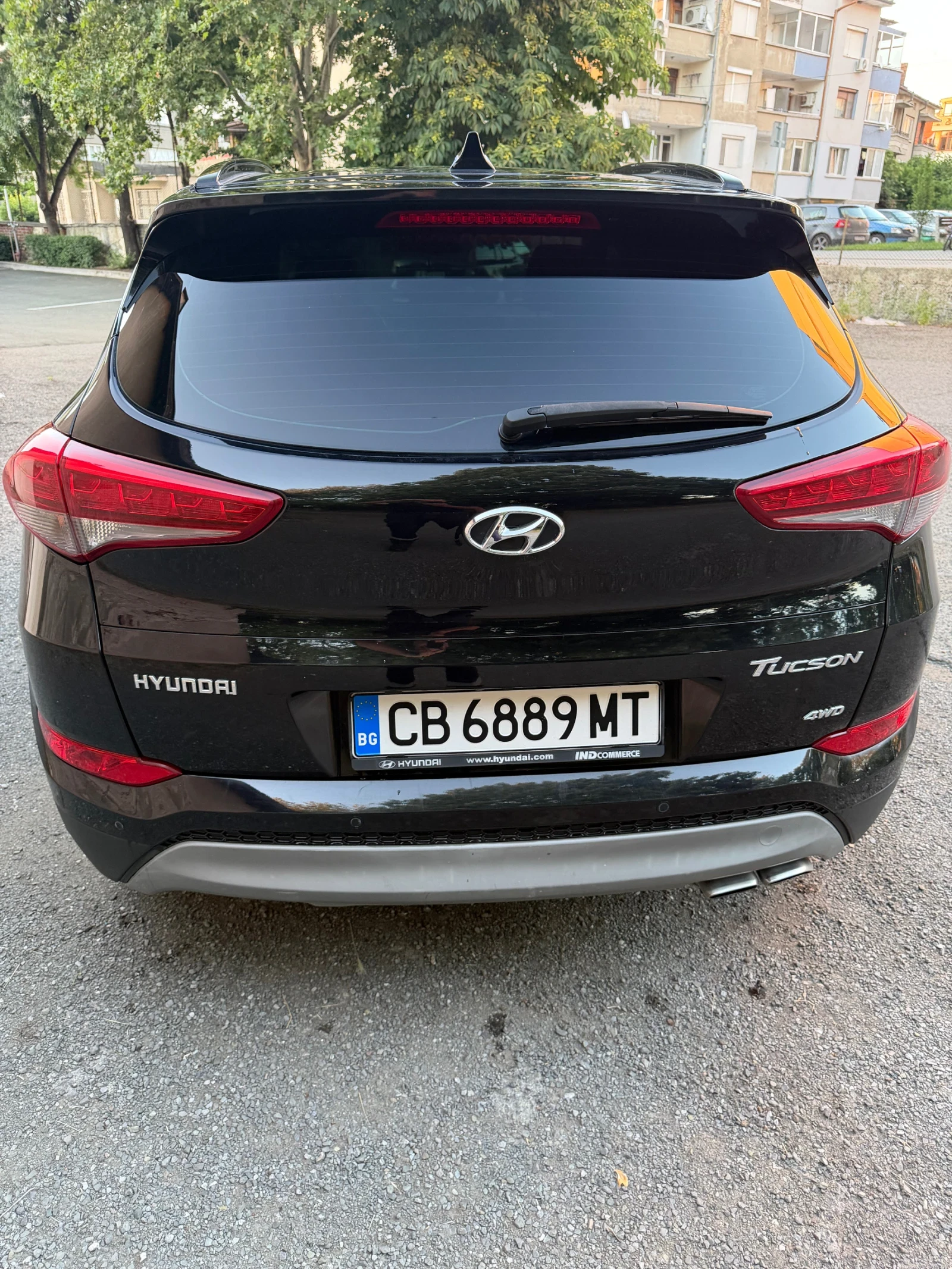Hyundai Tucson  2.0CRDI Premium 4х4 , снимка 4 - Автомобили и джипове - 54905150