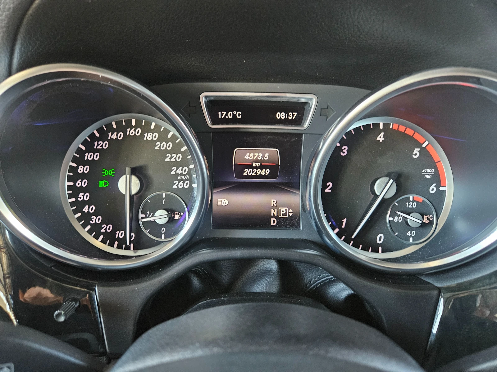 Mercedes-Benz GL 350 AMG pack, снимка 9 - Автомобили и джипове - 55713098