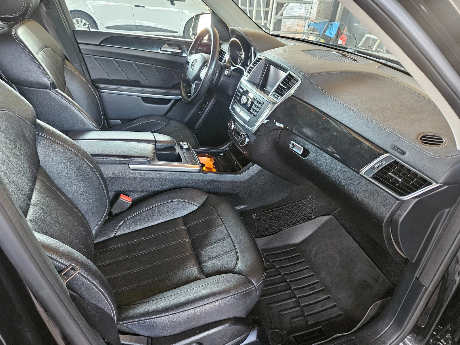 Mercedes-Benz GL 350 AMG pack, снимка 10 - Автомобили и джипове - 55713098
