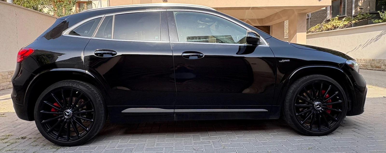 Mercedes-Benz GLA 45 AMG 35 AMG * Панорама * Подгрев * Burmester * , снимка 4 - Автомобили и джипове - 55877927