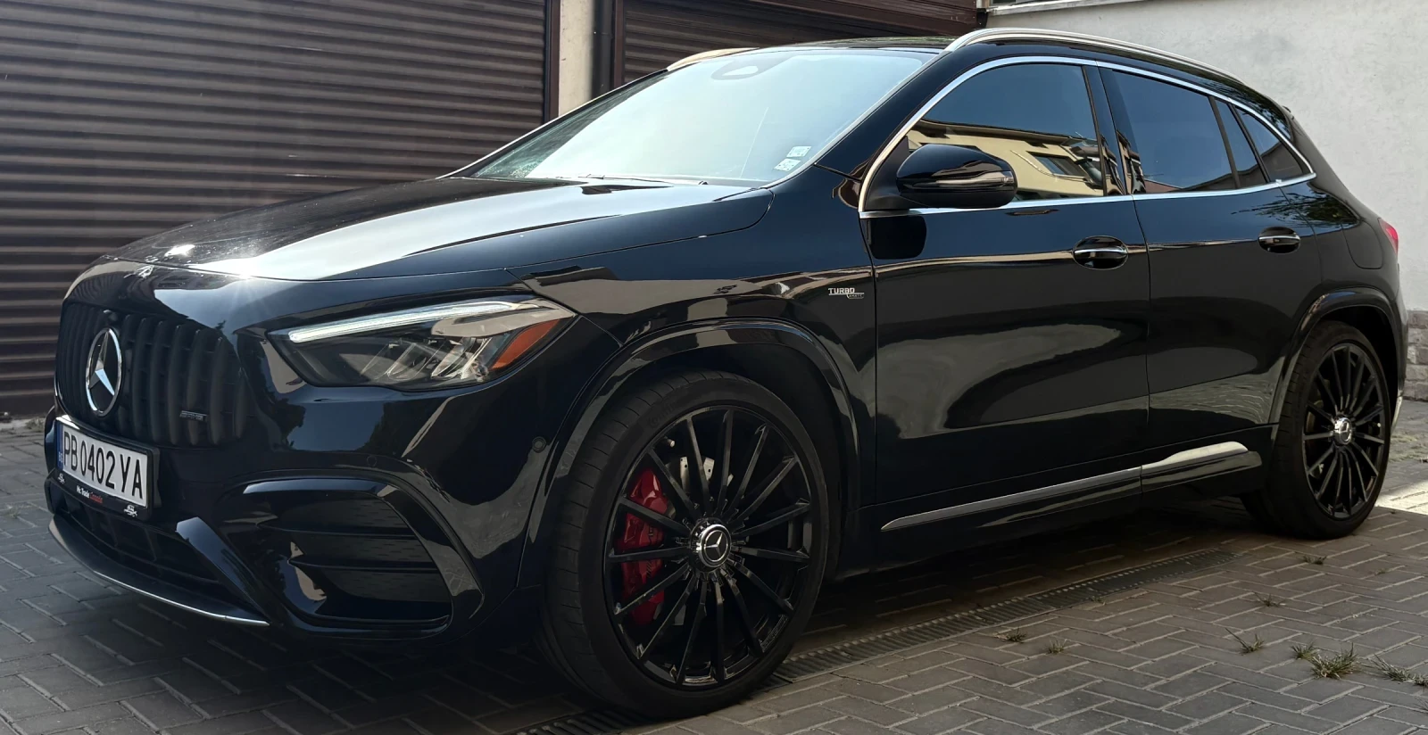 Mercedes-Benz GLA 45 AMG 35 AMG * Панорама * Подгрев * Burmester * , снимка 3 - Автомобили и джипове - 55877927
