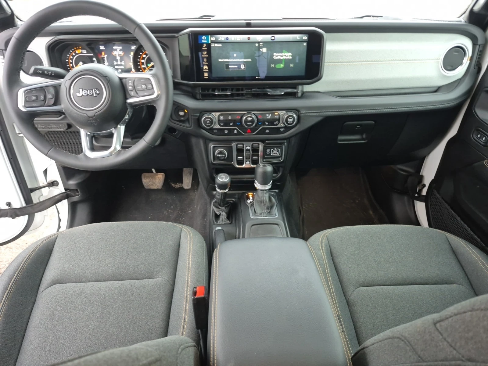 Jeep Wrangler Sahara* CARFAX* АВТОКРЕДИТ БЕЗ ПЪРВОНАЧАЛНА ВНОСКА, снимка 5 - Автомобили и джипове - 56132895
