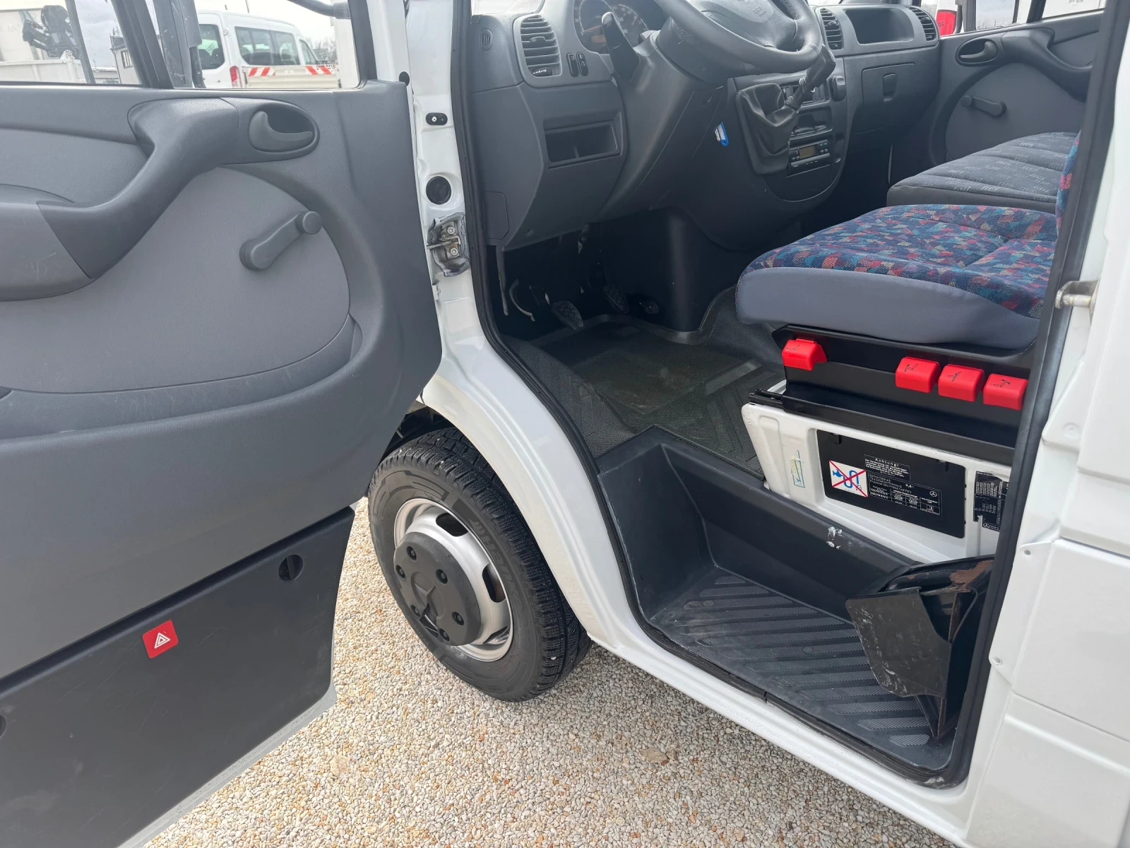 Mercedes-Benz Sprinter 413 4.50M - изображение 9