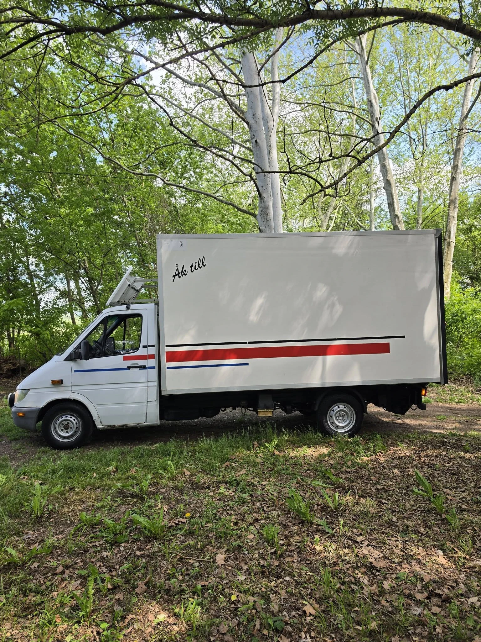 Mercedes-Benz Sprinter 313 падашт борд, снимка 2 - Бусове и автобуси - 54599361