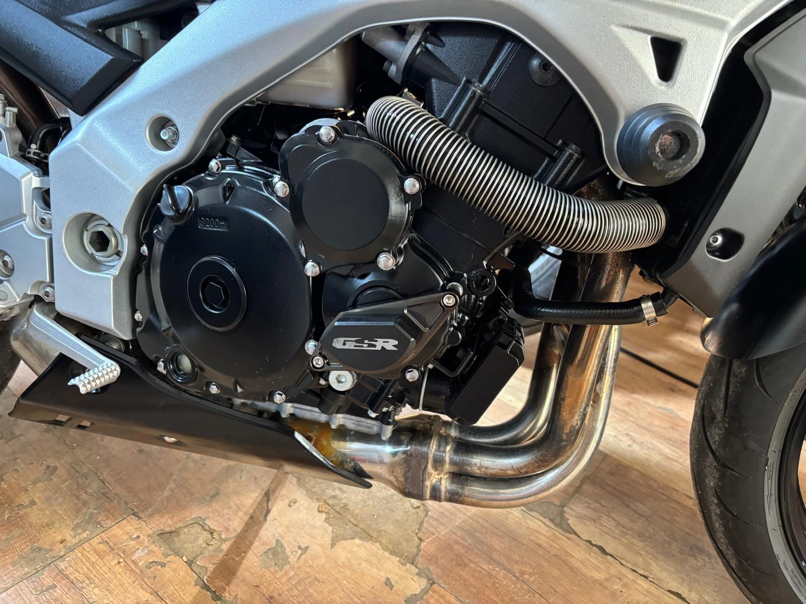 Suzuki Gsr 600 21000km, снимка 6 - Мотоциклети и мототехника - 54013376