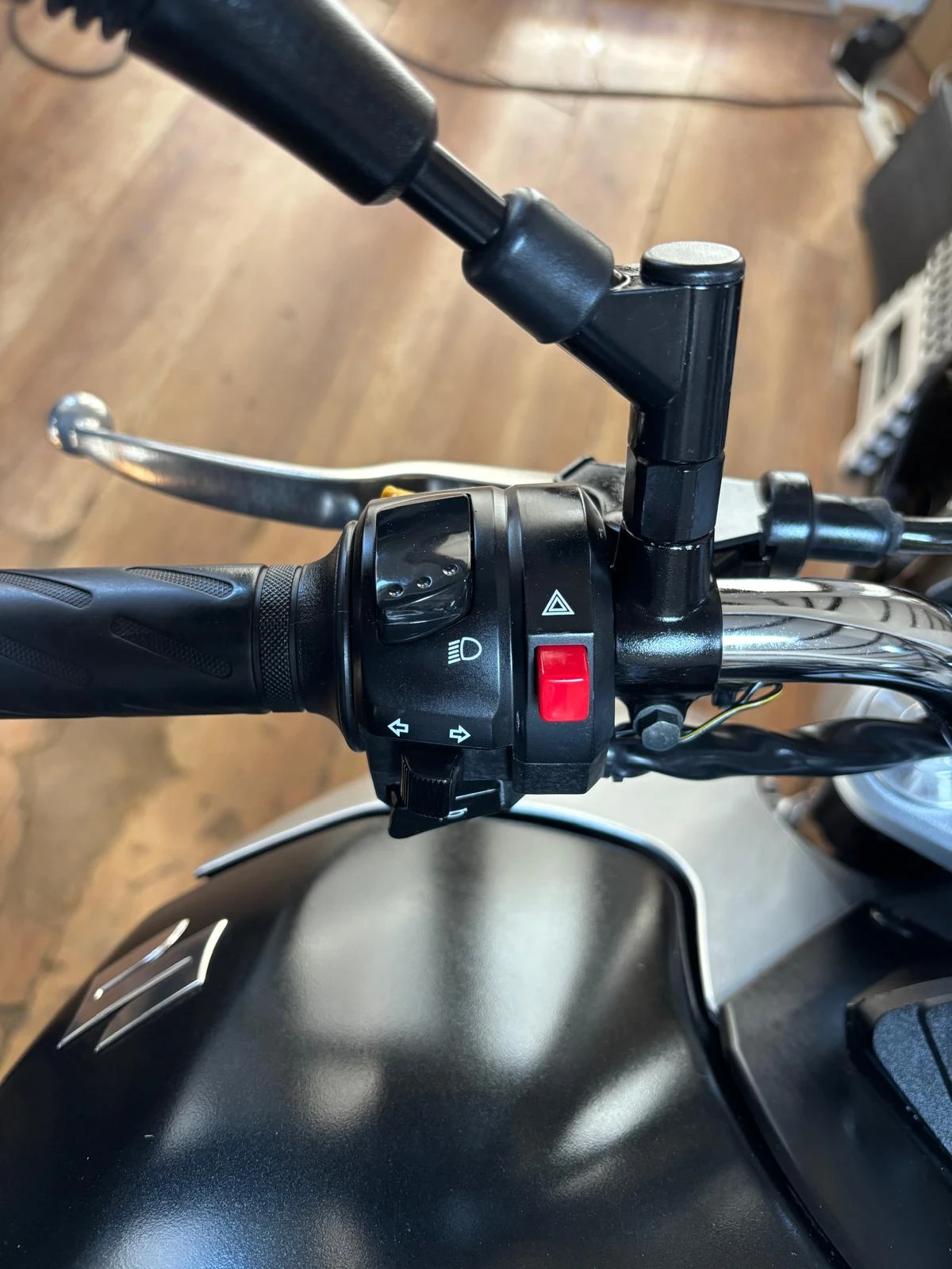 Suzuki Gsr 600 21000km, снимка 16 - Мотоциклети и мототехника - 54013376