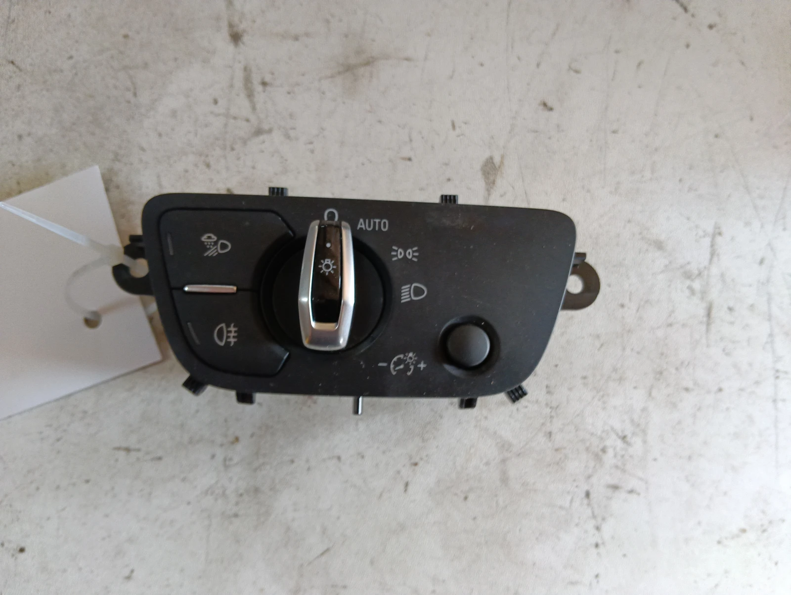 копче фар 4M0941531AA Audi A4