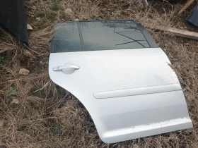 врата задна лява Фолксваген Туран 2.0тди