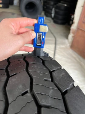 Гуми, снимка 4