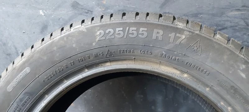 Гуми Зимни 225/55R17, снимка 5 - Гуми и джанти - 34707541