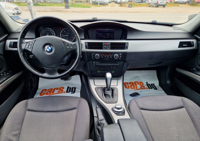 BMW 320 Регистриран / Автомат / Панорама / Обслужен , снимка 12 - Автомобили и джипове - 45853154