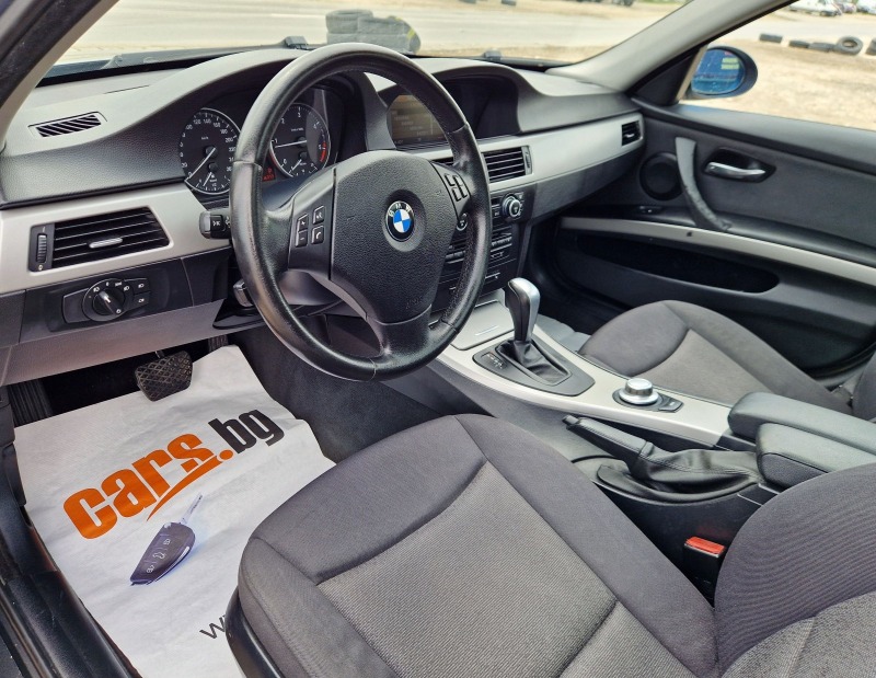 BMW 320 Регистриран / Автомат / Панорама / Обслужен , снимка 7 - Автомобили и джипове - 45853154