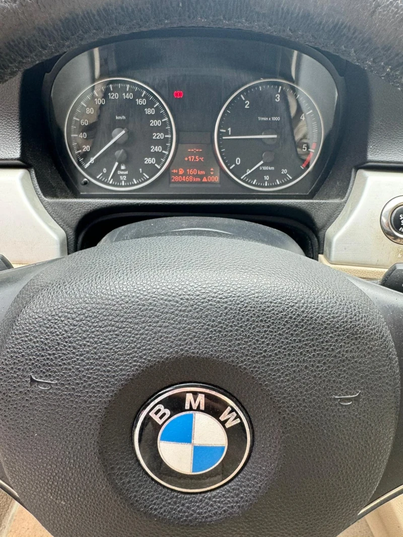 BMW 320, снимка 6 - Автомобили и джипове - 47384192