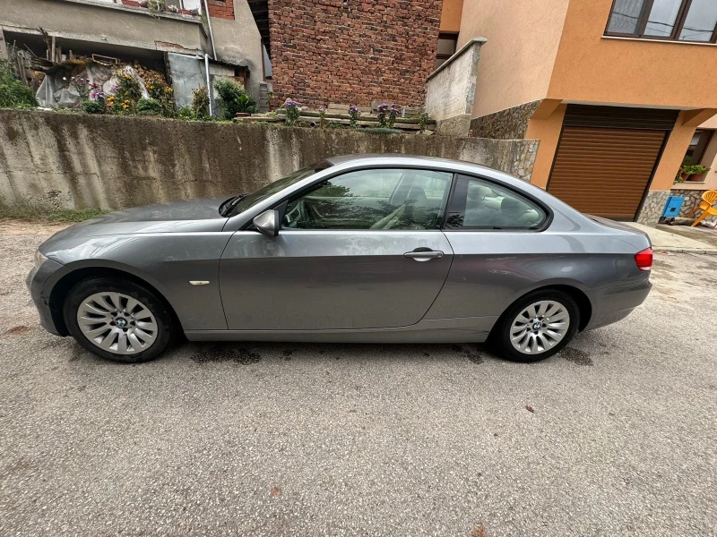 BMW 320, снимка 8 - Автомобили и джипове - 47384192