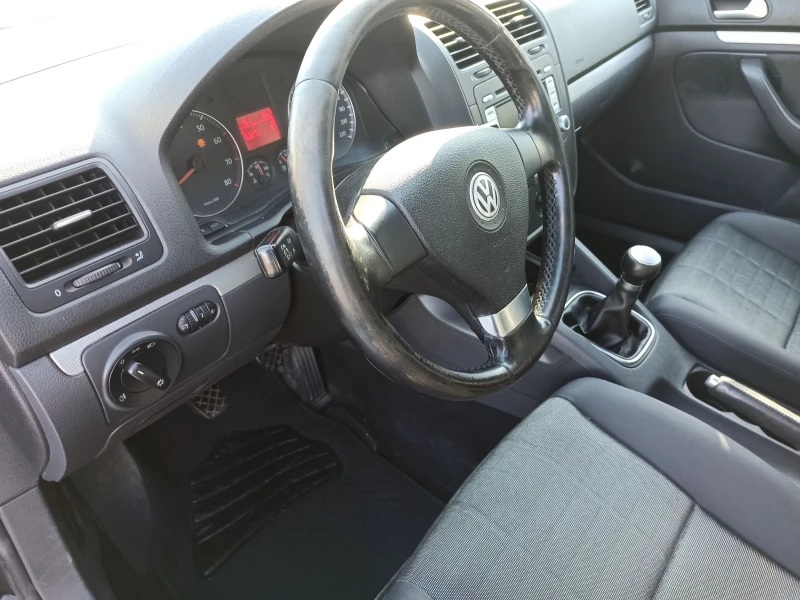 VW Golf 1.4I, снимка 10 - Автомобили и джипове - 48112978