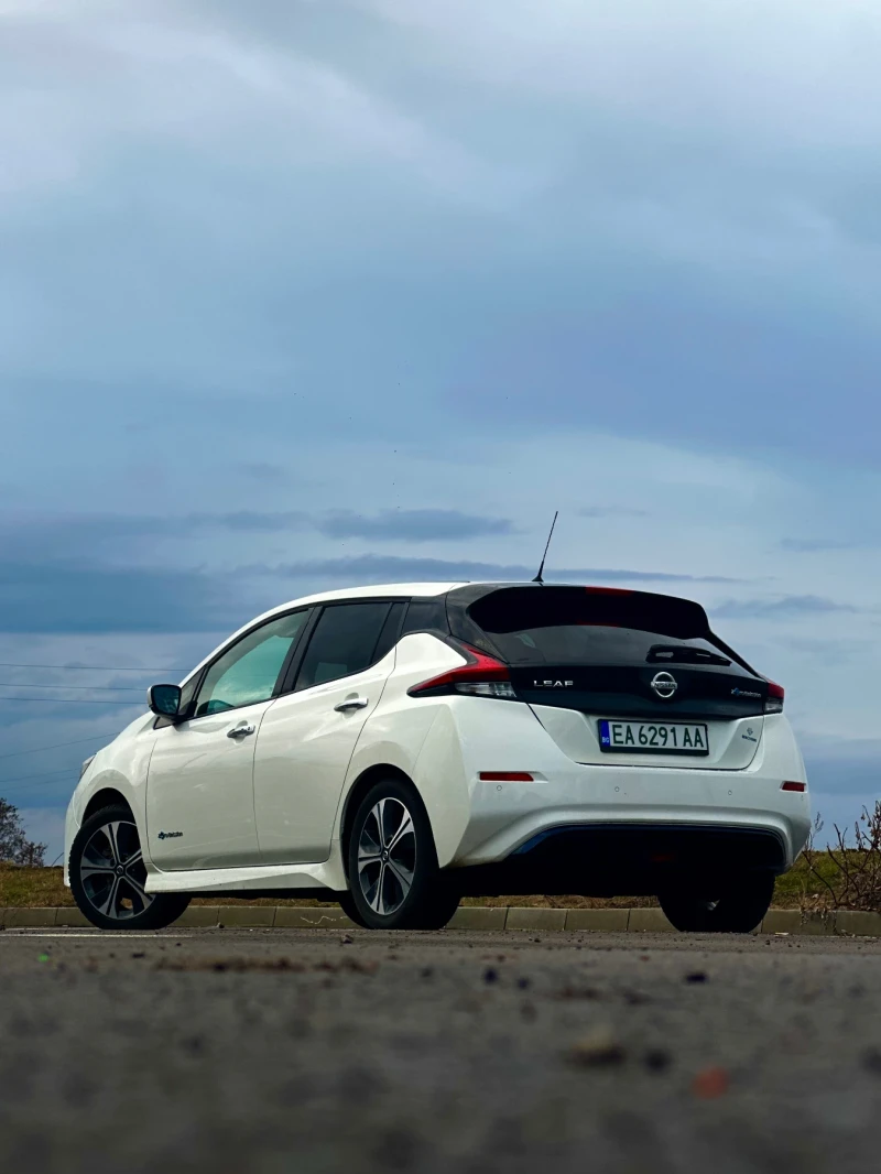 Nissan Leaf , снимка 1 - Автомобили и джипове - 48814584