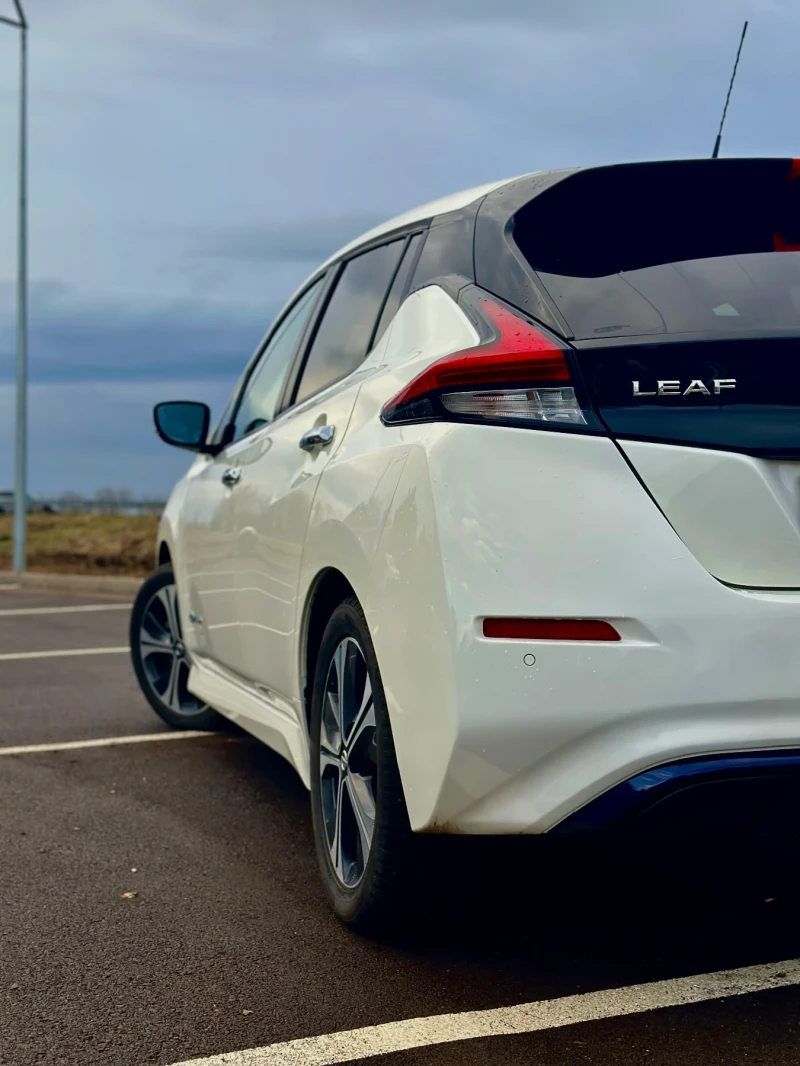 Nissan Leaf , снимка 3 - Автомобили и джипове - 48814584