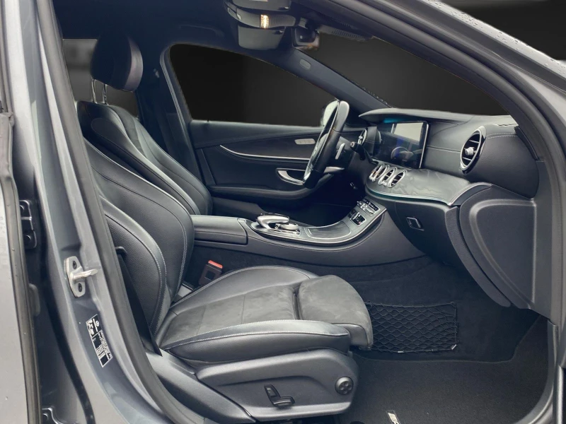 Mercedes-Benz E 400 AMG/340HP/19&#39;&#39;/MULTIBEAM/DISTRO/BURMESTER/, снимка 11 - Автомобили и джипове - 50460422