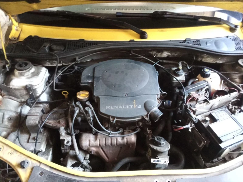 Dacia Sandero 1.4i, снимка 4 - Автомобили и джипове - 51817789