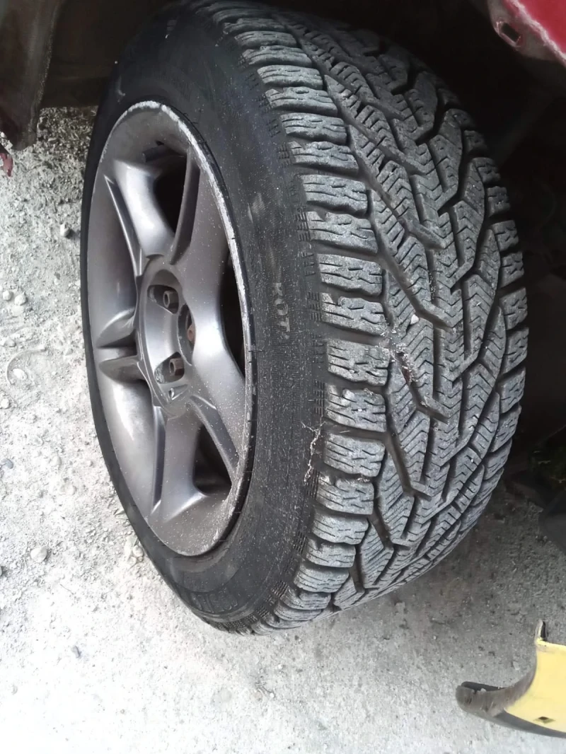 Dacia Sandero 1.4i, снимка 3 - Автомобили и джипове - 51817789