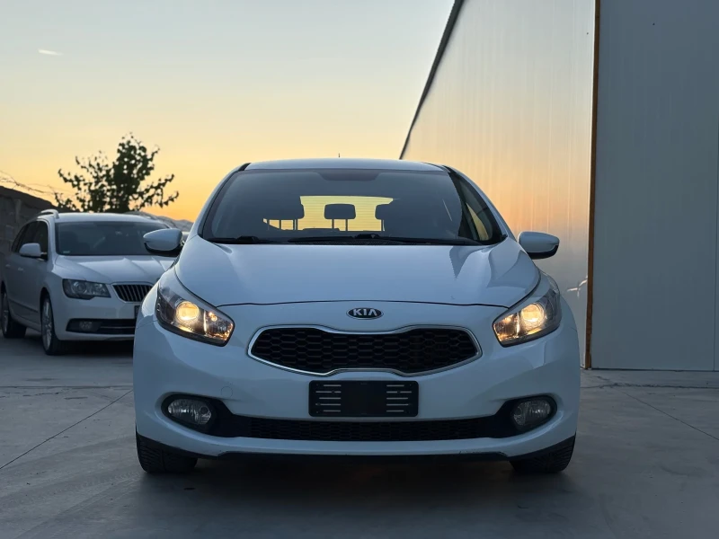 Kia Ceed 1.4 CRDi* 90кс* EURO5B* 6 скорости* , снимка 2 - Автомобили и джипове - 51738859