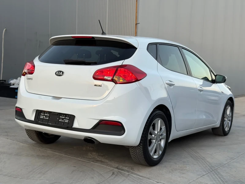 Kia Ceed 1.4 CRDi* 90кс* EURO5B* 6 скорости* , снимка 6 - Автомобили и джипове - 51738859