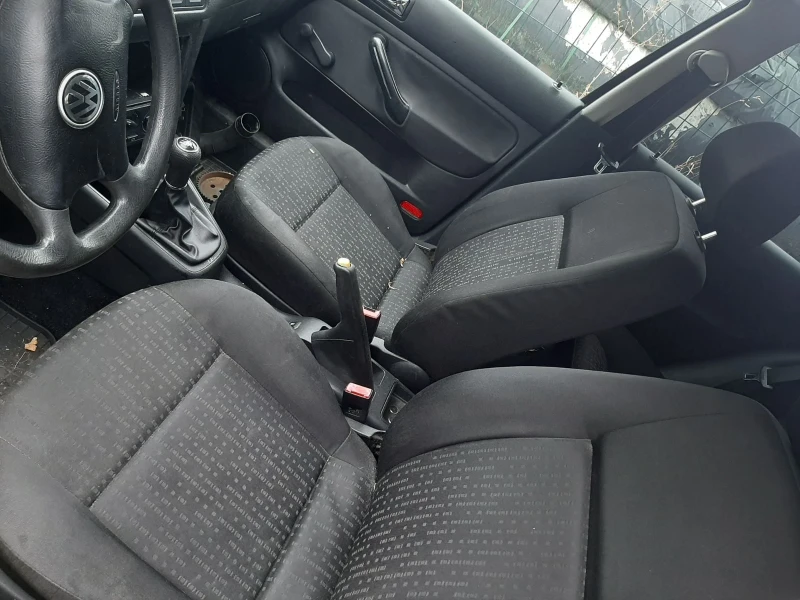 VW Golf 1.4i 16V 75кс, снимка 6 - Автомобили и джипове - 52348974