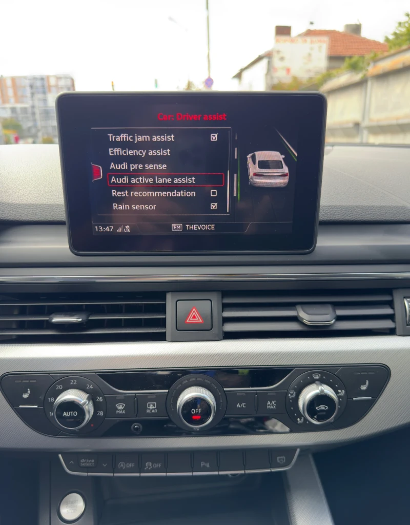 Audi A5 SPORTBACK!DISTRONIC!LANE ASSIST!CARPLAY!PRE-SENSE!, снимка 12 - Автомобили и джипове - 52185139