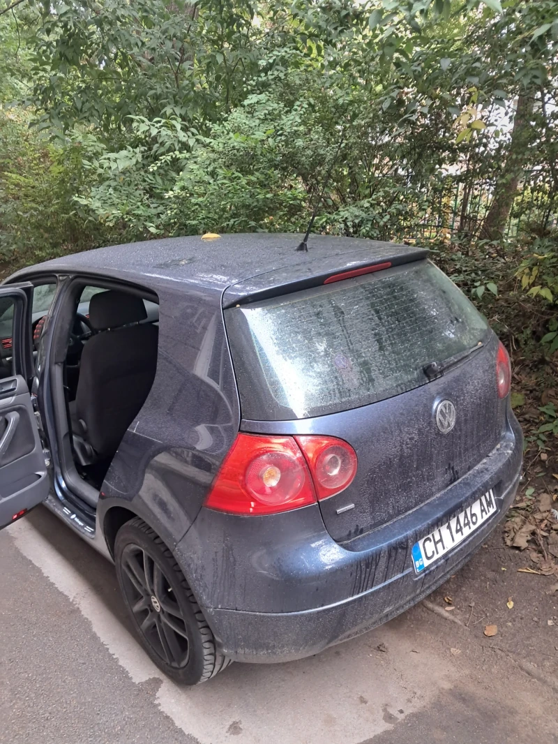 VW Golf 5, снимка 5 - Автомобили и джипове - 52537527