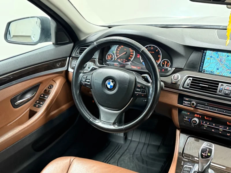 BMW 530 204к.с 360 СМЕНЕНИ ВЕРИГИ, снимка 12 - Автомобили и джипове - 52664510