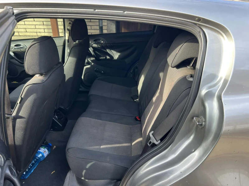 Alfa Romeo 147 1.6 Facelift, снимка 7 - Автомобили и джипове - 52823852