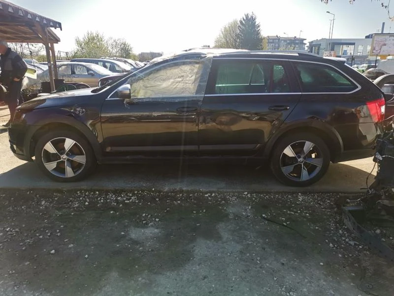 Skoda Octavia Scout 2.0d - изображение 4