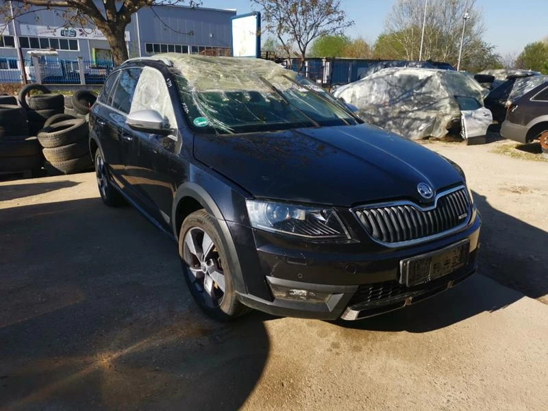 Skoda Octavia Scout 2.0d - изображение 2