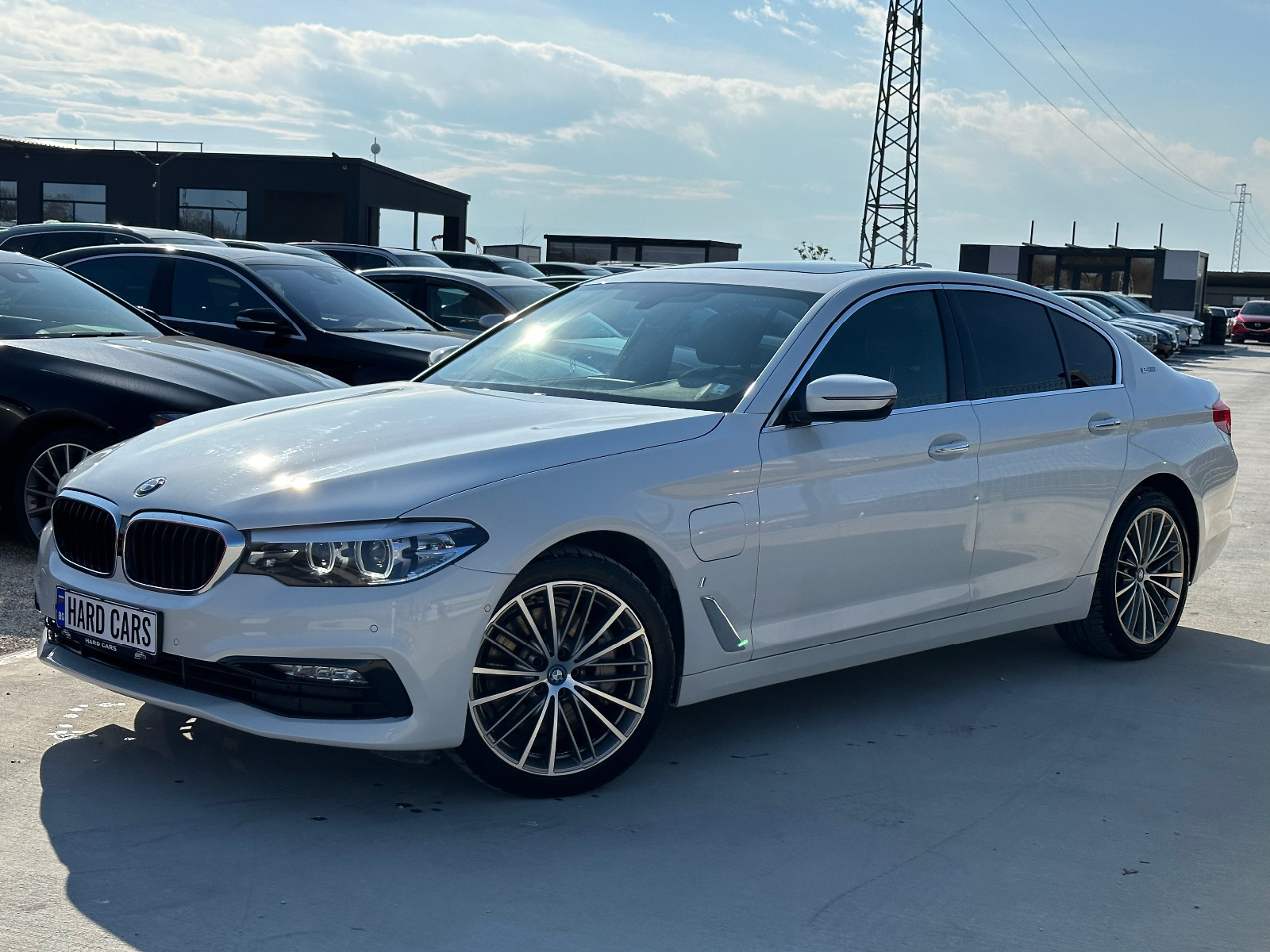 BMW 530E 2019г*Luxury-Line*E-Drive* - изображение 1
