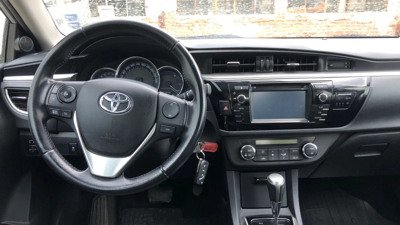 Toyota Corolla  - изображение 10