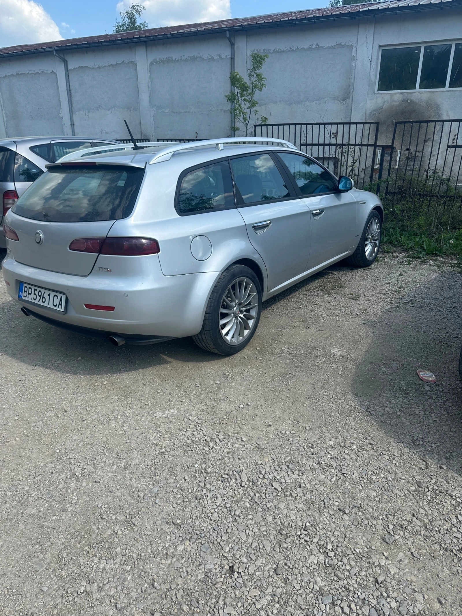 Alfa Romeo 159 sportwagon 2.4 jtdm - изображение 4