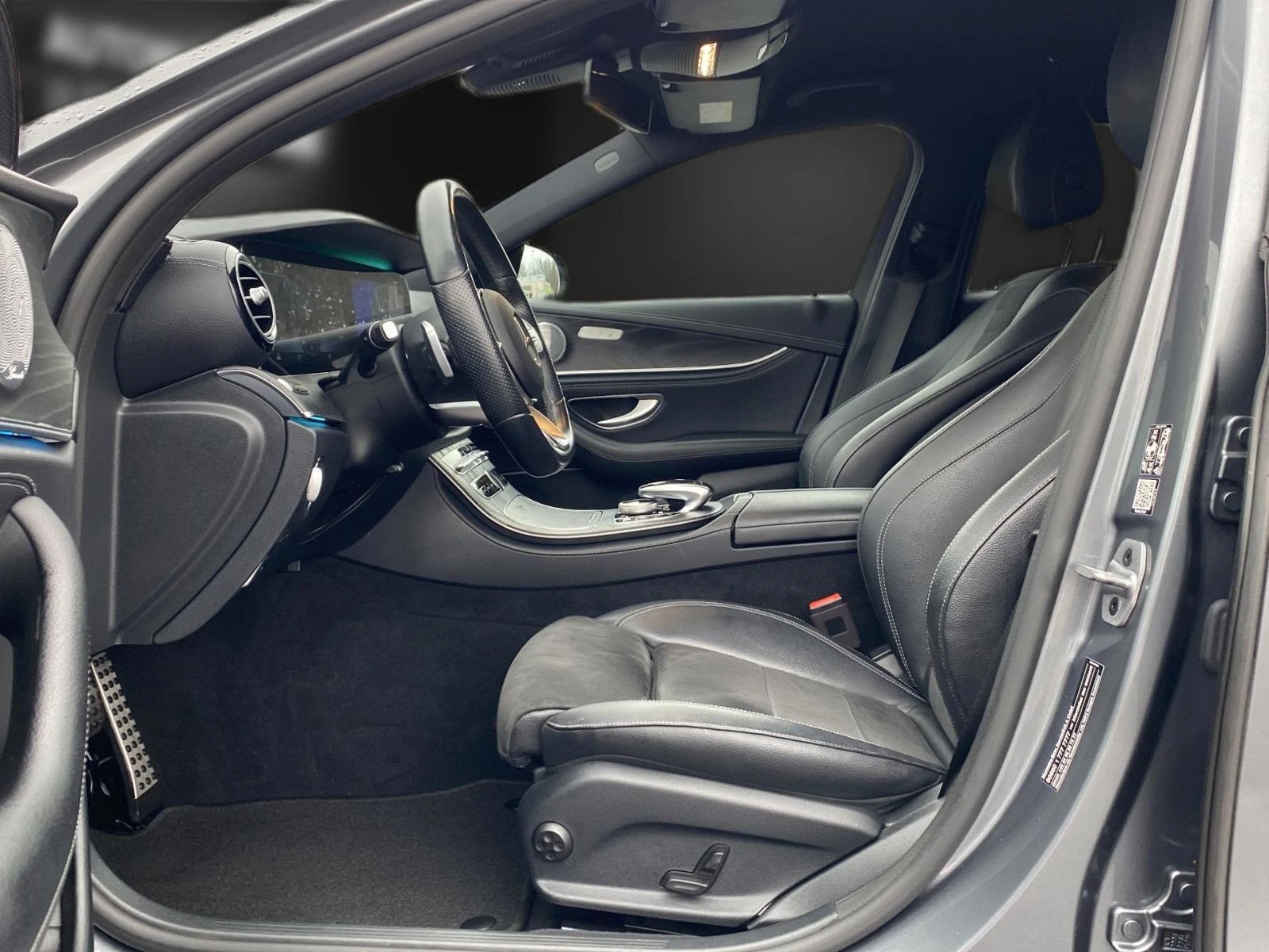 Mercedes-Benz E 400 AMG/340HP/19''/MULTIBEAM/DISTRO/BURMESTER/ - изображение 10