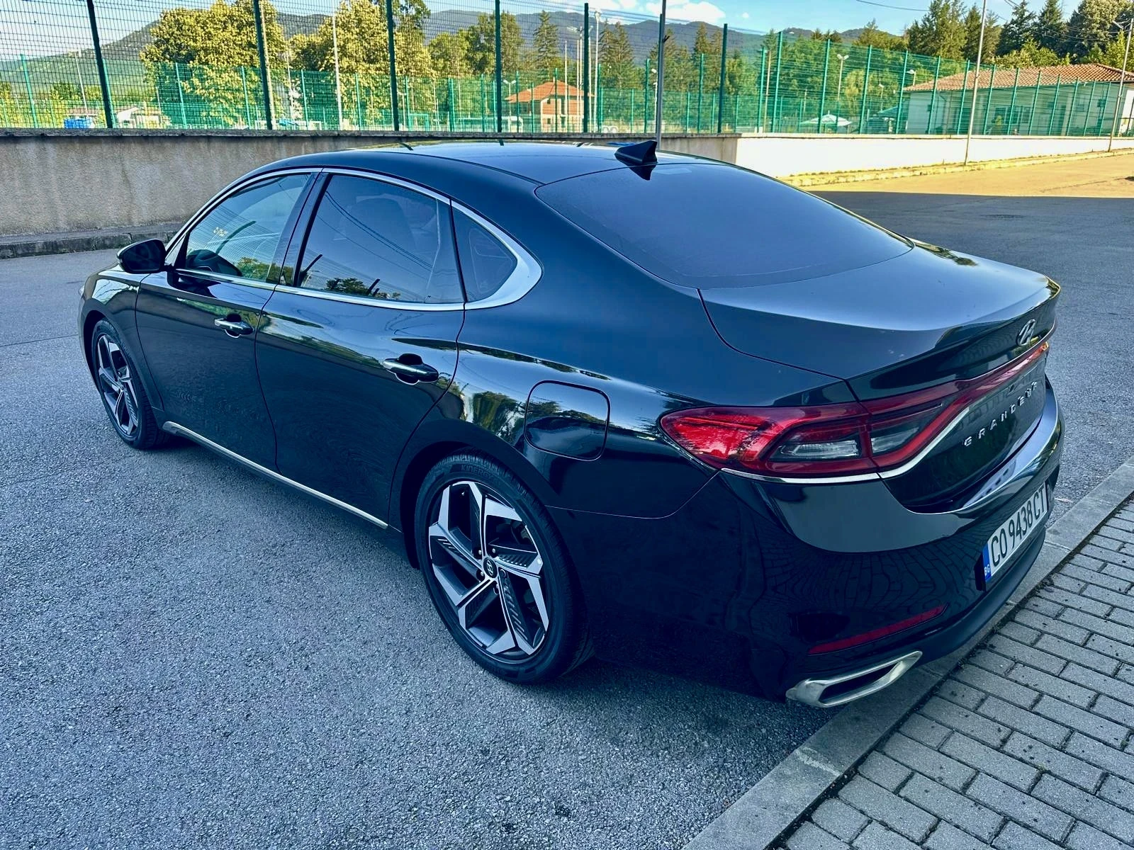 Hyundai Grandeur 3.0-V6 / LPG - изображение 3